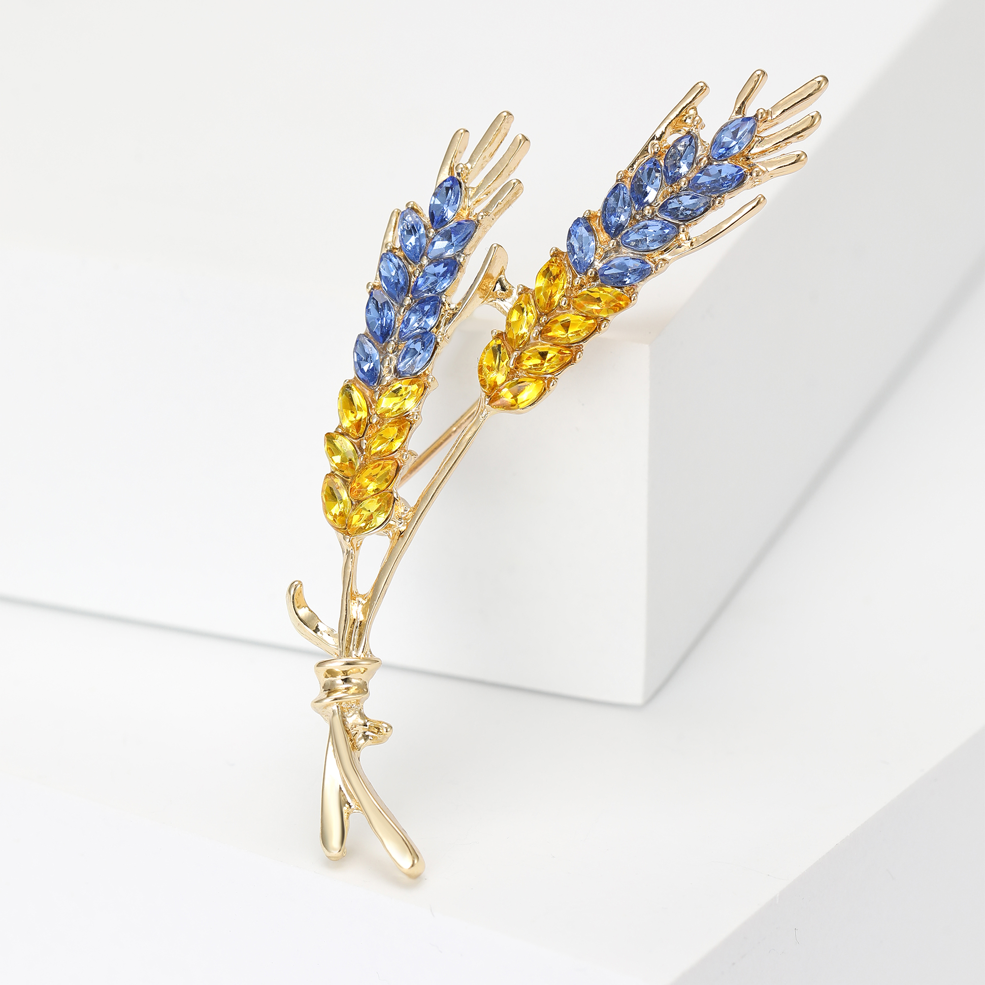 Dmari Ukraine Brooch Men &Wome - Women Accessories Meaning recensione e prezzo