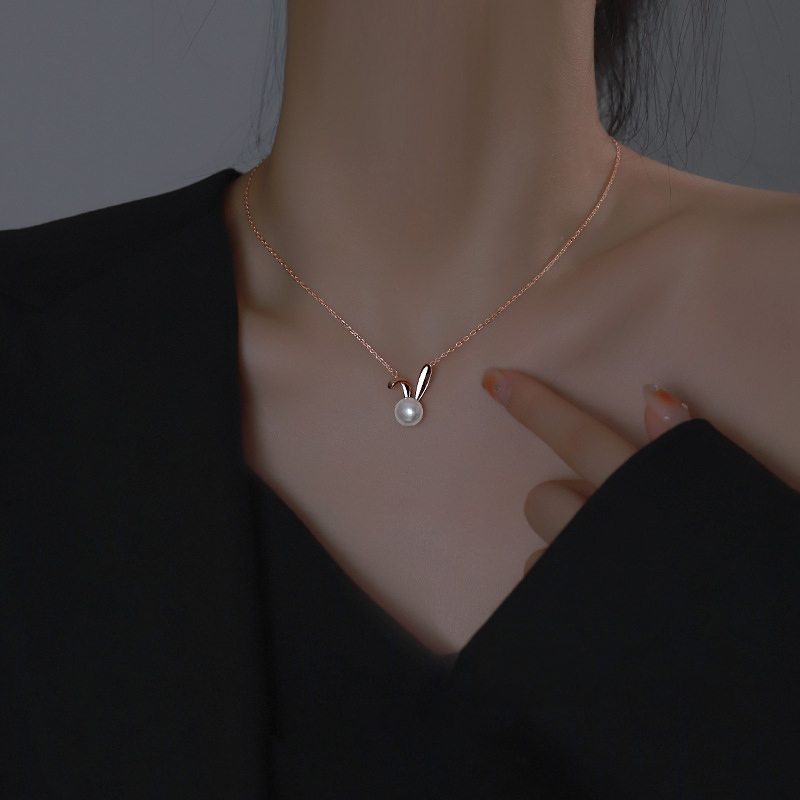 Cute Rabbit Pearl Pendant Neck - Women Accessories Meaning recensione e prezzo
