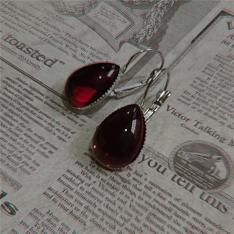 Gothic Vampire Blood Red Earri - Women'S Vampire Accessories recensione e prezzo