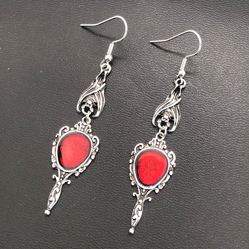Vintage Vampire Bat Magic Mirr - Women'S Vampire Accessories recensione e prezzo