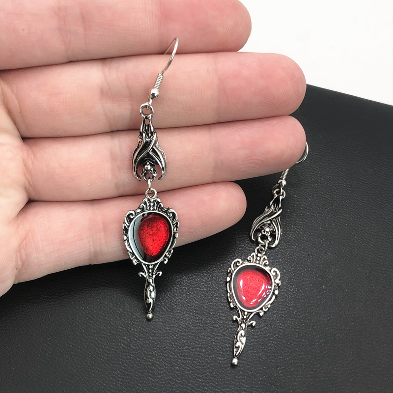 Vintage Vampire Bat Magic Mirr - Women'S Vampire Accessories recensione e prezzo