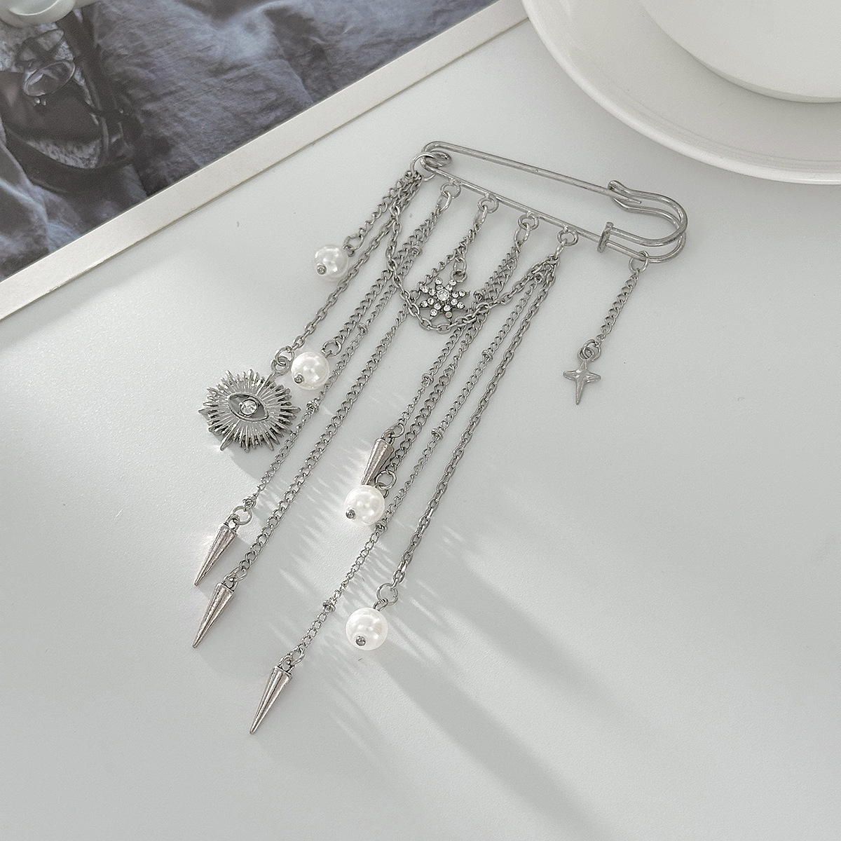 Imitation Pearl Brooch Elegant - Women'S Accessories For Formal Wear recensione e prezzo