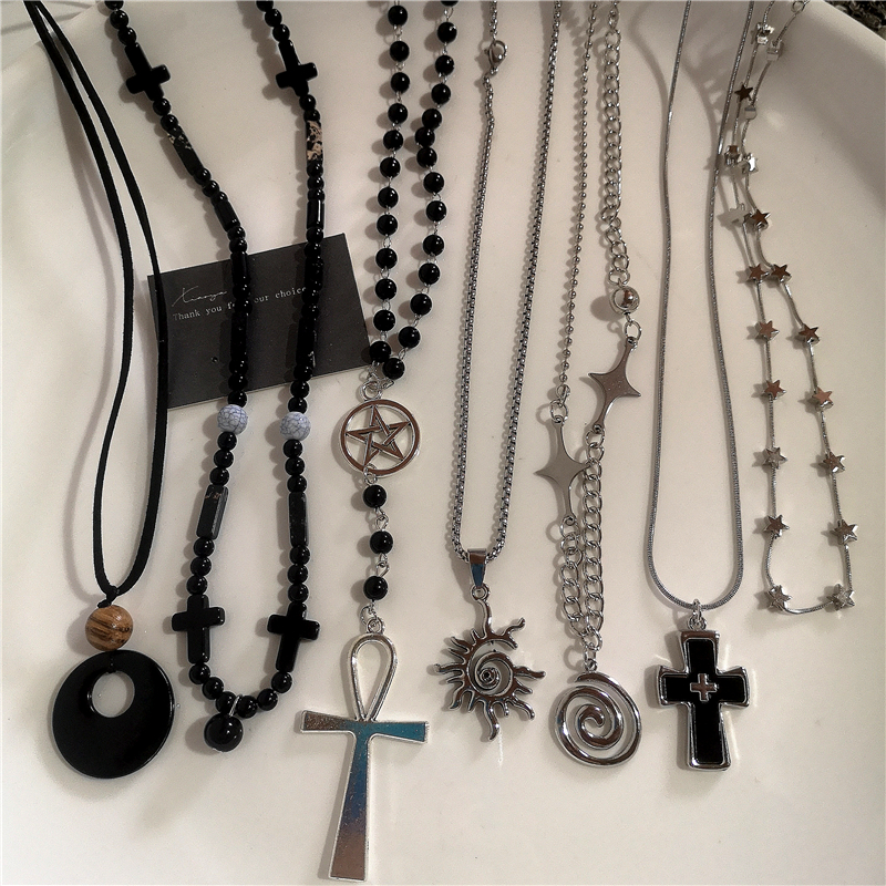 Punk Vortex Sun Cross Pendant  - Women'S Emo Accessories recensione e prezzo