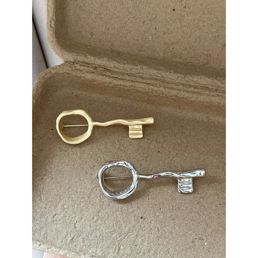 1PCOld Money Abstract Key Broo - Women'S Accessories For Formal Wear recensione e prezzo