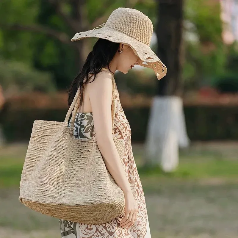 Premium raffia woven tote bag  - Women'S Accessories Handbags recensione e prezzo