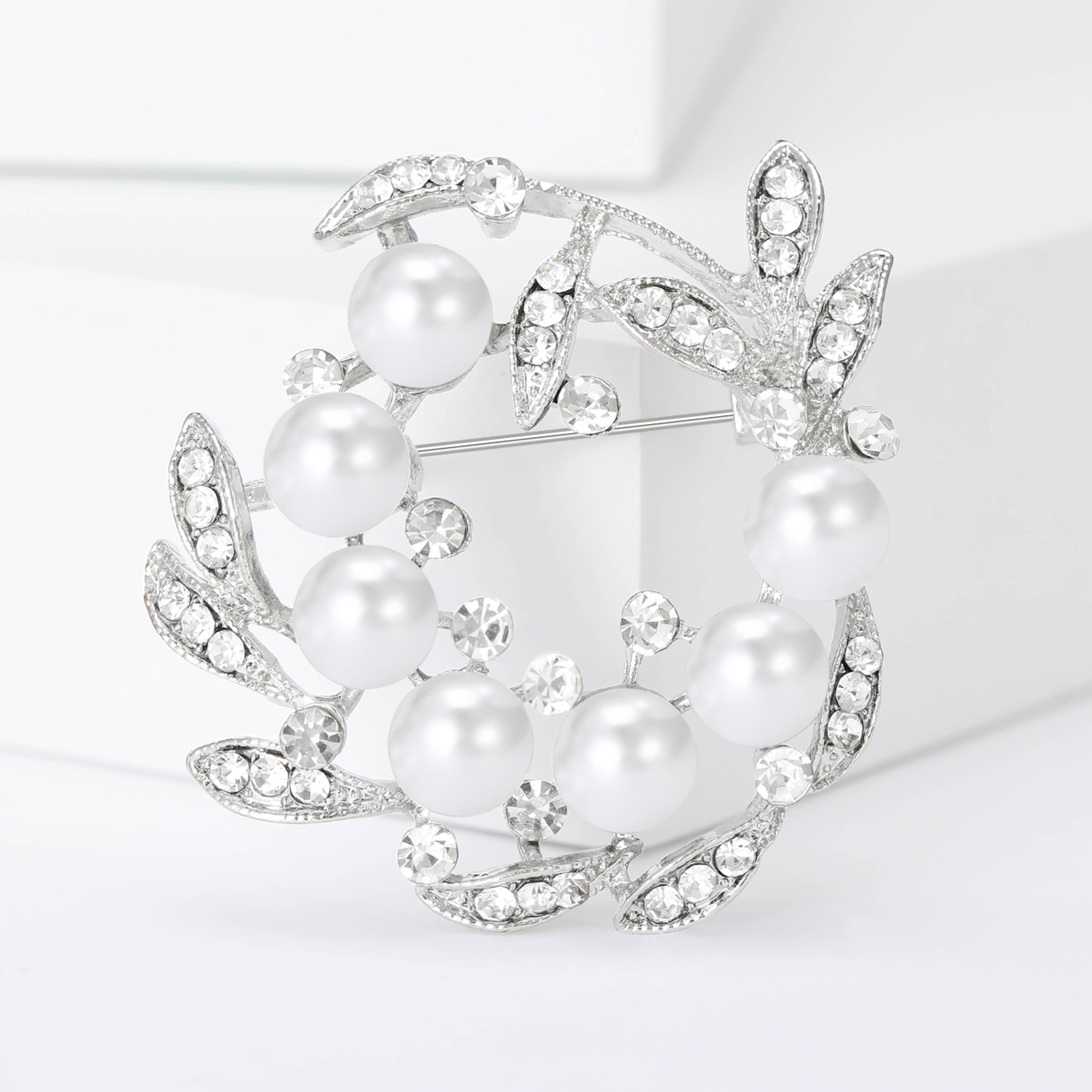 Pearl Flower Brooches For Wome - Women Accessories Bouquet recensione e prezzo