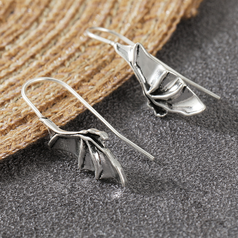 Classic Gothic Vampire Bat Win - Women'S Vampire Accessories recensione e prezzo