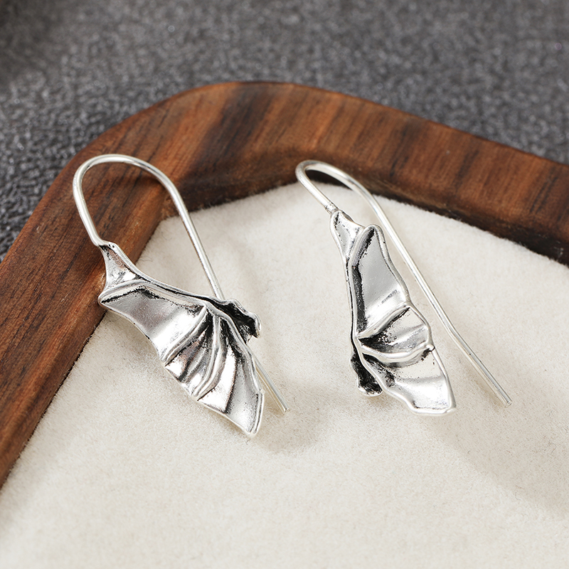 Classic Gothic Vampire Bat Win - Women'S Vampire Accessories recensione e prezzo