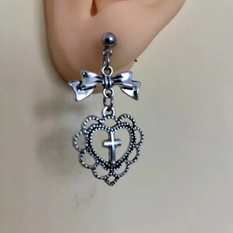 Gothic Vintage Love Heart Cros - Women'S Emo Accessories recensione e prezzo