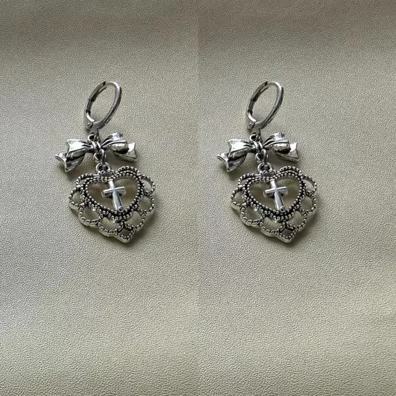 Gothic Vintage Love Heart Cros - Women'S Emo Accessories recensione e prezzo