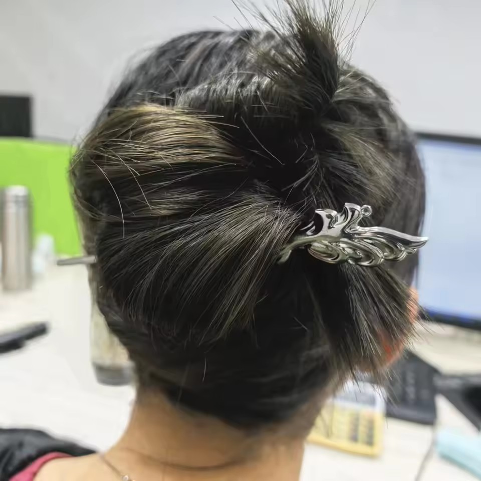 Apothecary Diaries Alloy Hairp - Women Knight Accessories recensione e prezzo