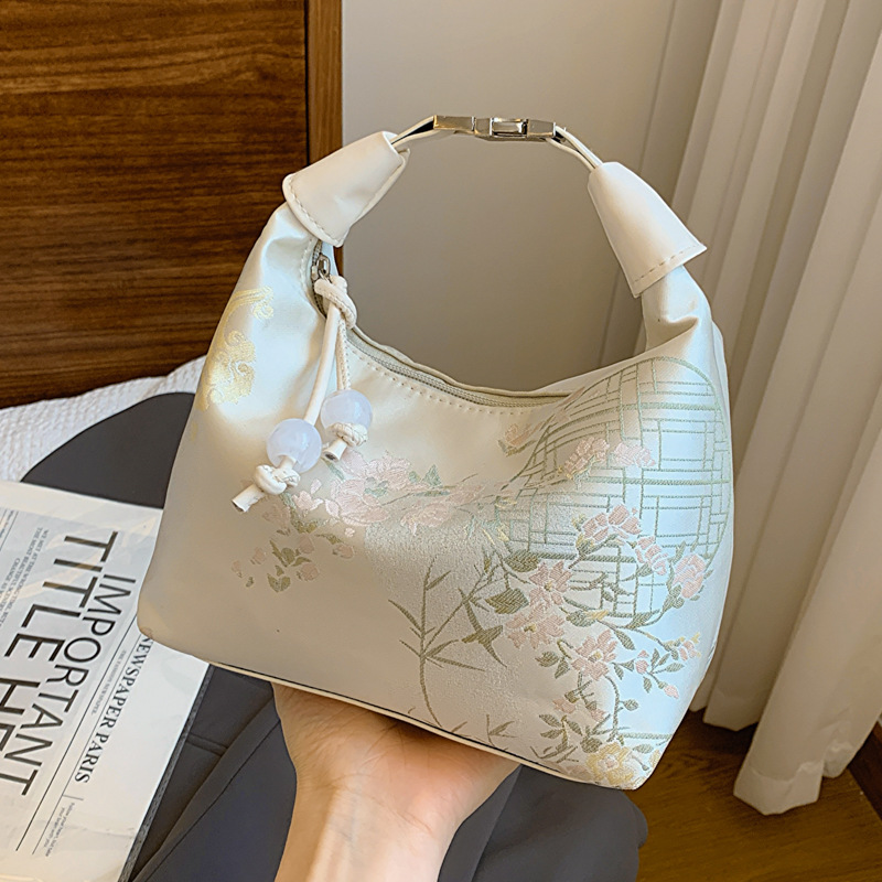 Chinese Ancient Style Wrist Ba - Women'S Accessories Handbags recensione e prezzo